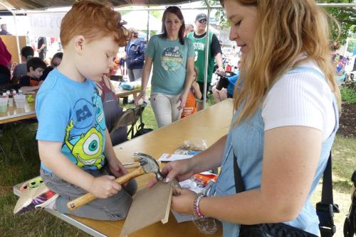 srd-2023-kid-building